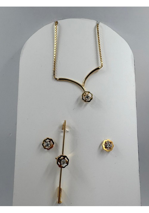 CONJUNTO DE PENDIENTES, COLGANTE Y ALFILER CHAPADOS EN DORADO