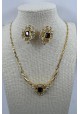 CONJUNTO DE PENDIENTES Y COLLAR DE METAL CHAPADO CON PIEDRAS COLOR